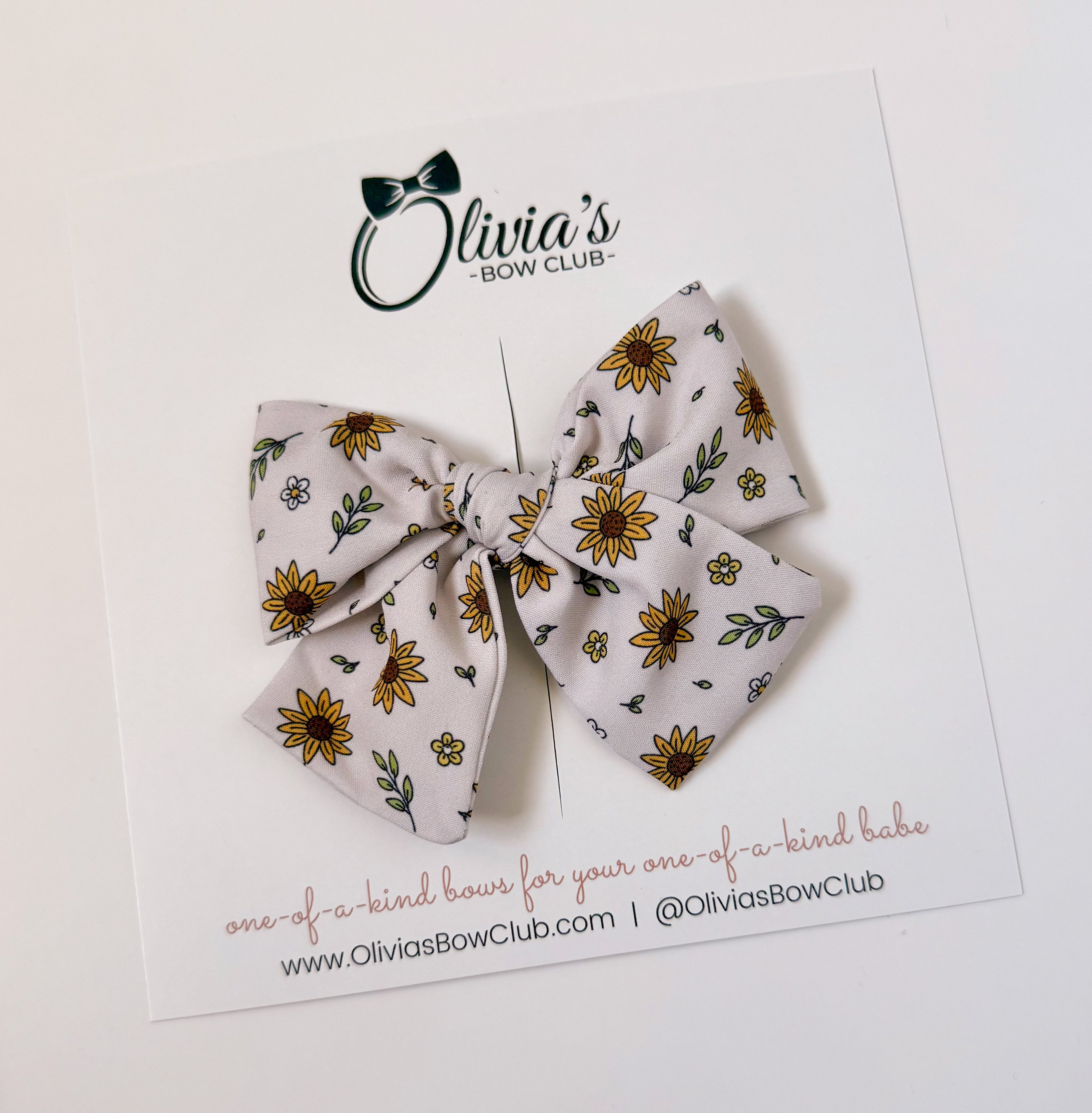 The Feature Olivia Bow
